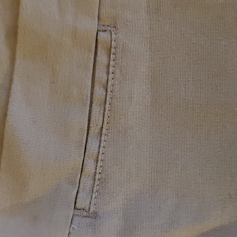 New Calvin Klein Jeans Capri Pants, Tan, 14 - Picture 8 of 9